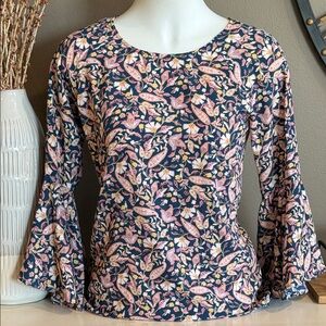 LC LAUREN CONRAD Floral Print Bell Sleeve Top Size Small